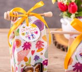 1 miód w kwiatowym pudełku na Dzień Babci i Dziadka z 1 znakiem zodiaku