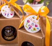 1 miód w kartoniku na Dzień Babci i Dziadka