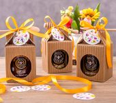 1 miód w kartoniku na Dzień Babci i Dziadka