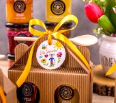 2 miodziki w kartoniku na Dzień Babci i Dziadka