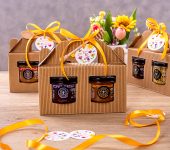 2 miodki w kartoniku na Dzień Babci i Dziadka