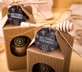 1 duży miód w kartoniku na każdą okazję (2 kolory)