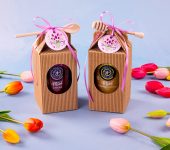 1 duży miód w kartoniku na Dzień Matki