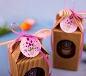 1 duży miód w kartoniku na Dzień Matki