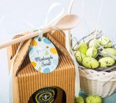 1 miód w kartoniku na Wielkanoc