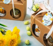 2 miody w kartoniku na Wielkanoc z 1 znakiem zodiaku