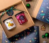 2 miody w pudełku na Boże Narodzenie z 1 znakiem zodiaku