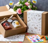 2 miody w pudełku na Dzień Babci lub Dziadka z 1 znakiem zodiaku