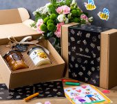 2 miody w pudełku na Dzień Babci lub Dziadka z 1 znakiem zodiaku