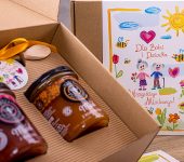 2 miody w pudełku na Dzień Babci i Dziadka