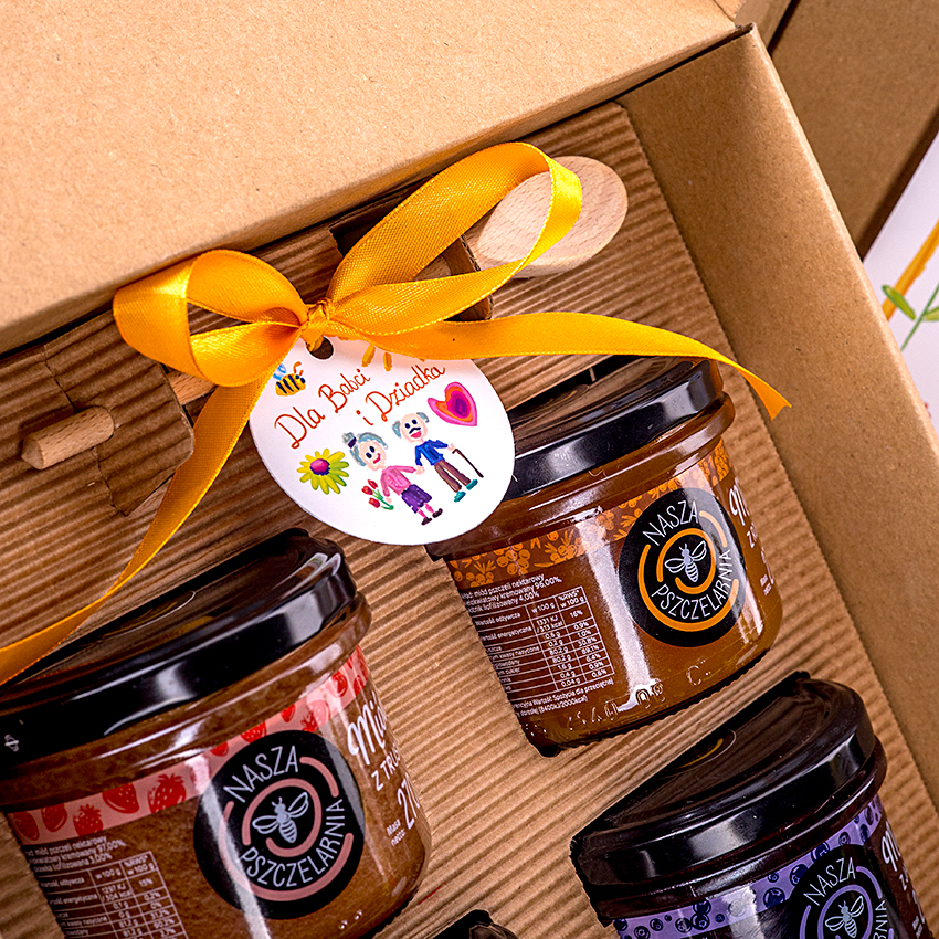 4 miodki w pudełku na Dzień Babci i Dziadka