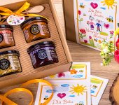 4 miodki w pudełku na Dzień Babci i Dziadka