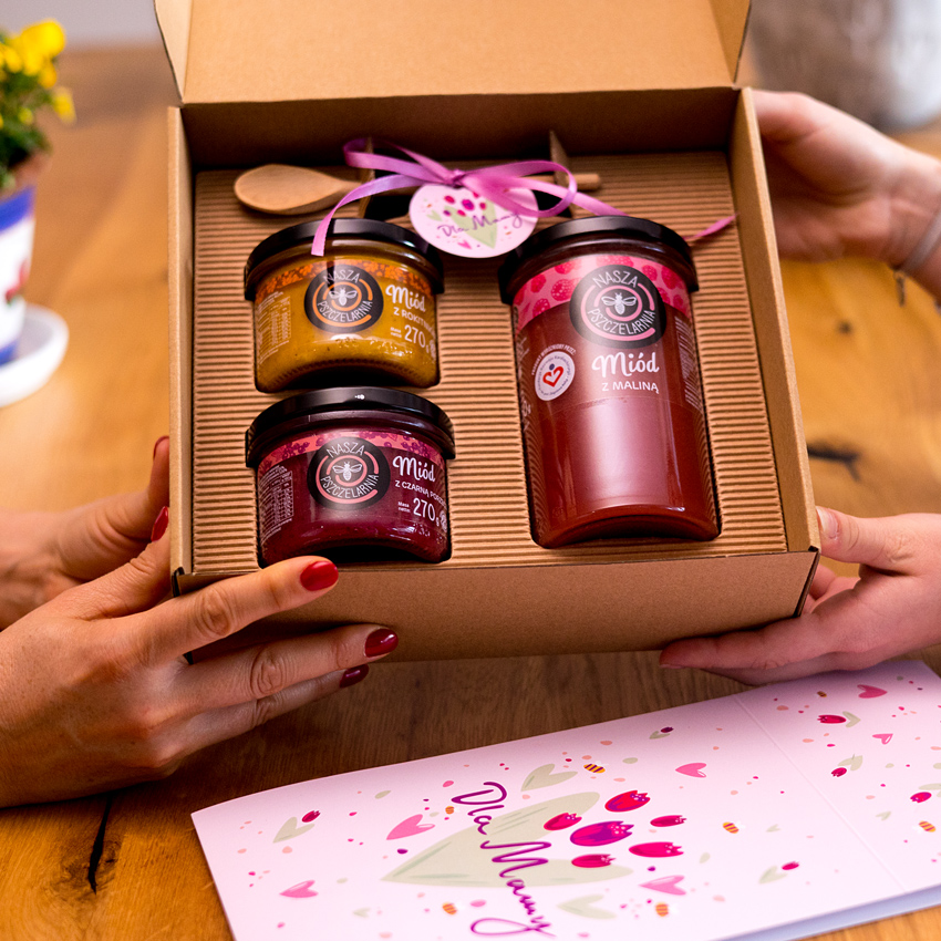 1 duży miód i 2 miodki w pudełku na Dzień Matki