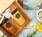 2 duże miody w pudełku na Wielkanoc