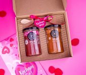 2 duże miody w pudełku na Walentynki