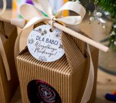 1 miód w kartoniku na Dzień Babci lub Dziadka