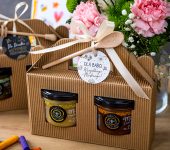 2 miodki w kartoniku na Dzień Babci lub Dziadka