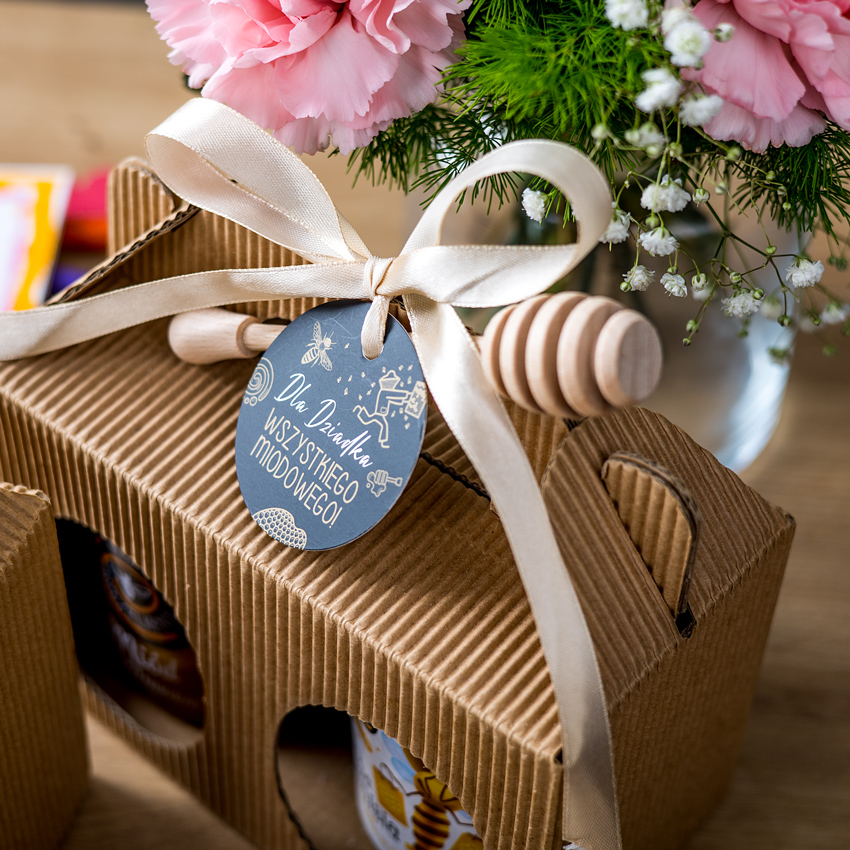 2 miody w kartoniku na Dzień Babci lub Dziadka z 1 znakiem zodiaku