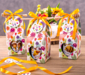 1 miód w kwiatowym pudełku na Dzień Babci i Dziadka z 1 znakiem zodiaku