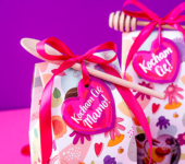 1 miód w kwiatowym pudełku na Walentynki z 1 znakiem zodiaku