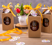 1 duży miód w kartoniku na Dzień Babci i Dziadka