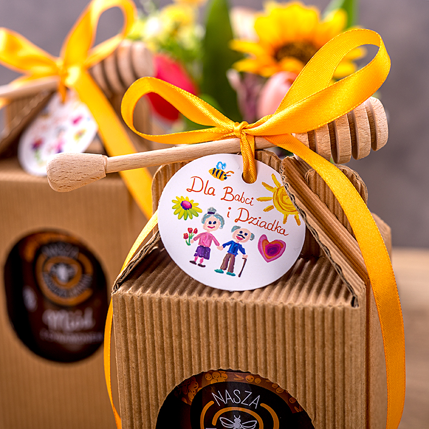 1 duży miód w kartoniku na Dzień Babci i Dziadka