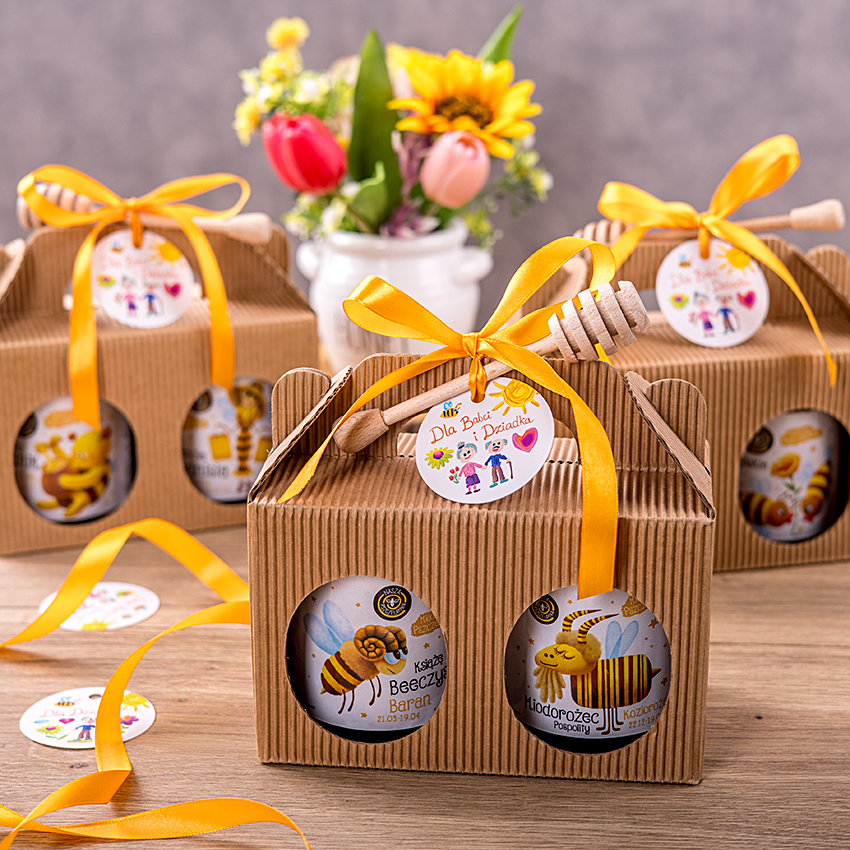 2 miody w kartoniku na Dzień Babci i Dziadka z 2 znakami zodiaku