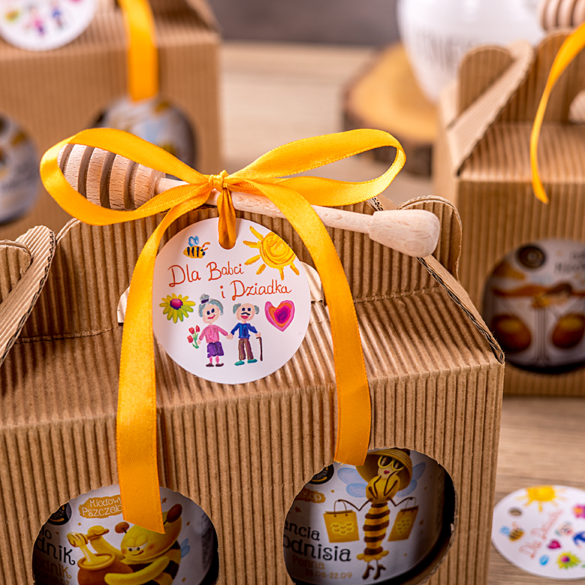2 miody w kartoniku na Dzień Babci i Dziadka z 2 znakami zodiaku