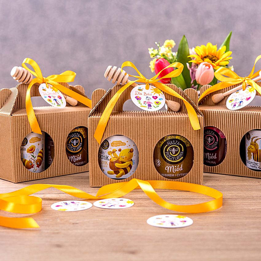 2 miody w kartoniku na Dzień Babci i Dziadka z 1 znakiem zodiaku