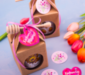 1 miód w kartoniku na Dzień Matki z 1 znakiem zodiaku