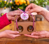 2 miodziki w kartoniku na Dzień Matki