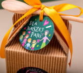 1 miód w kartoniku na Dzień Nauczyciela