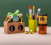 2 miodziki w kartoniku na koniec Roku Szkolnego