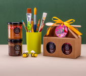 2 miodziki w kartoniku na koniec Roku Szkolnego