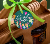 2 miodki w kartoniku na koniec Roku Szkolnego