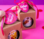 1 miód w kartoniku na Walentynki z 1 znakiem zodiaku