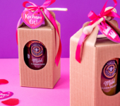 1 duży miód w kartoniku na Walentynki