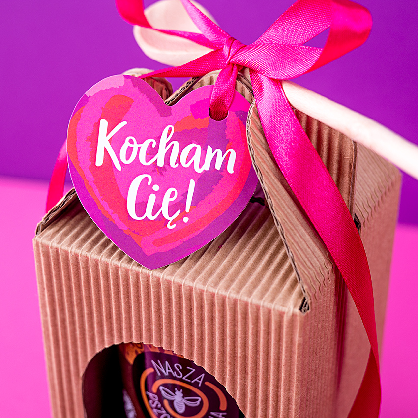 1 duży miód w kartoniku na Walentynki