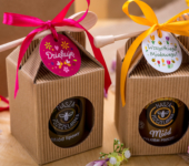 1 miód w kartoniku na Dzień Kobiet