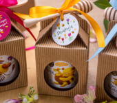 1 miód w kartoniku na Dzień Kobiet z 1 znakiem zodiaku