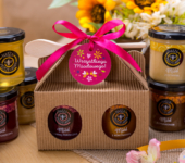 2 miodziki w kartoniku na Dzień Kobiet