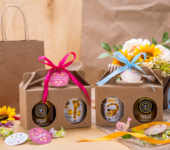 2 miody w kartoniku na Dzień Kobiet z 1 znakiem zodiaku