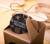 1 miód w kartoniku na każdą okazję (2 kolory)