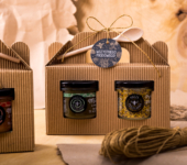 2 miodki w kartoniku na każdą okazję (2 kolory)