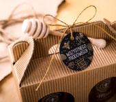 2 miody w kartoniku na każdą okazję (2 kolory)