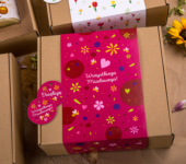 2 miody w pudełku na Dzień Kobiet z 1 znakiem zodiaku