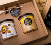 2 miody w pudełku na każdą okazję z 1 znakiem zodiaku (2 kolory)