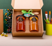 2 duże miody w pudełku na Dzień Nauczyciela