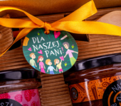 2 duże miody w pudełku na Dzień Nauczyciela