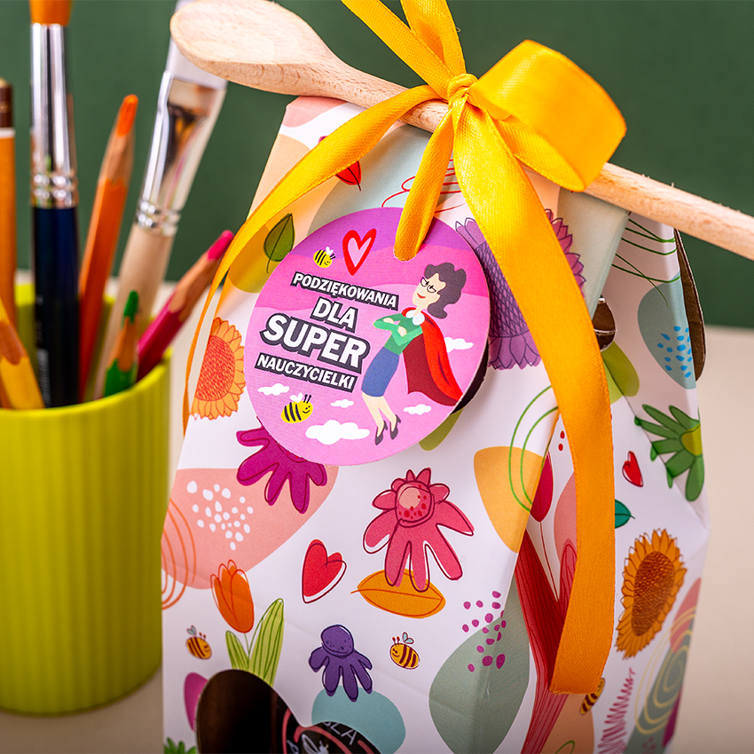 1 miód w kwiatowym pudełku na Dzień Nauczyciela